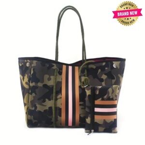 Large Capacity Neoprene Camouflage Tote Bag w/ Coin Pouch